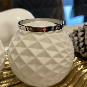 Stainless Steel Flower Cubic Zirconia Bangle